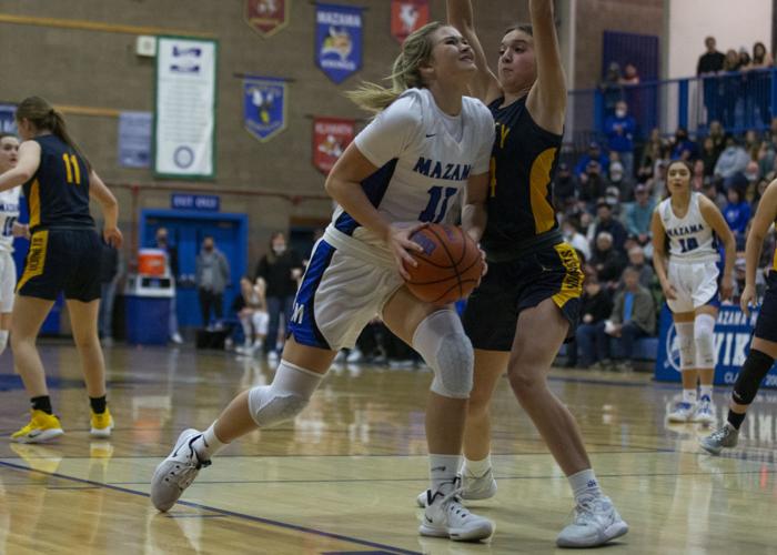 Girls Basketball - Mazama v. Henley