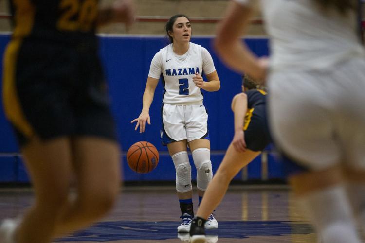 Girls Basketball - Mazama v. Henley