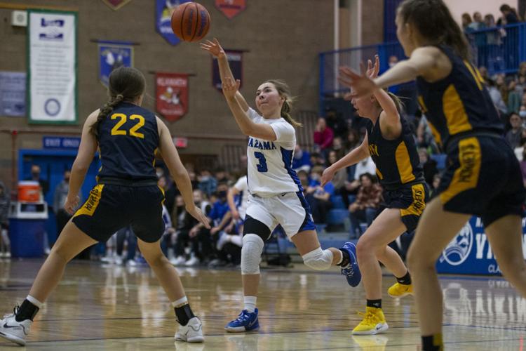 Girls Basketball - Mazama v. Henley