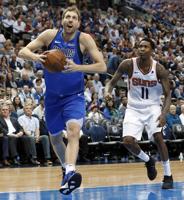 Nowitzki says goodbye at home, set to visit Spurs in finale